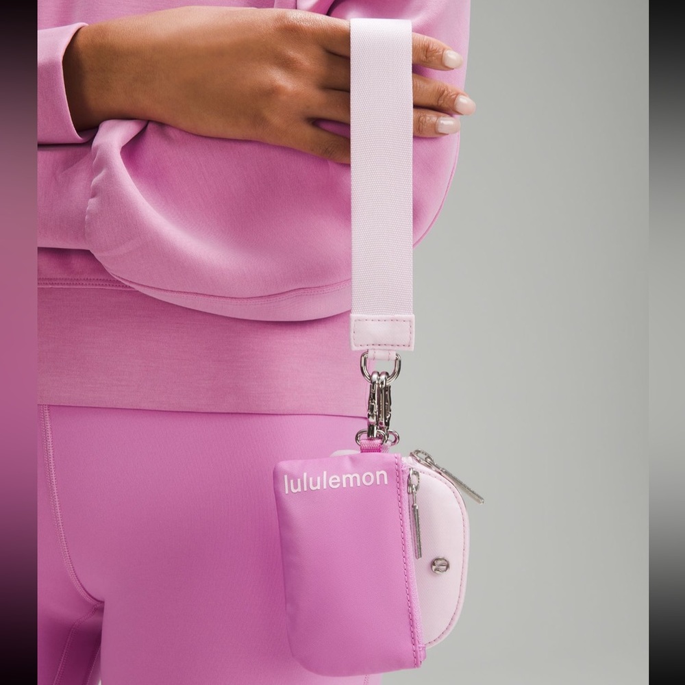 Lululemon Dual Pouch Wristlet - Dahlia Mauve / Meadowsweet Pink - Picture 5 of 8